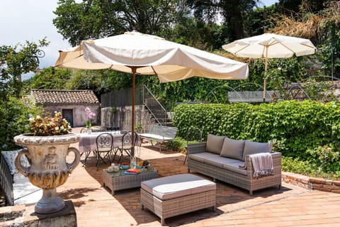 Stylish lounge set