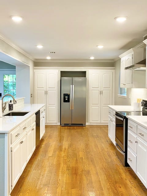 Fully stocked kitchen with brand new appliances