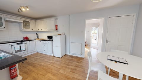 Taphouse Avenue Kitchen Two