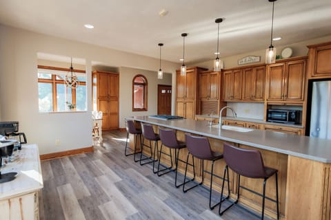 Fully Stocked Kitchen