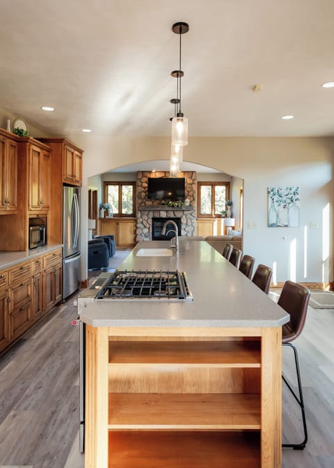 Fully Stocked Kitchen
