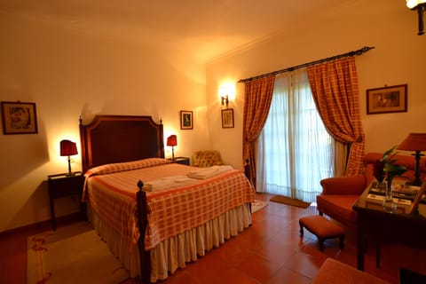 Classic Double or Twin Room | Individually decorated, individually furnished, desk, soundproofing