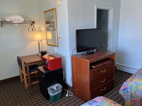 Standard Room, 2 Double Beds (No Pets Allowed) | Room amenity