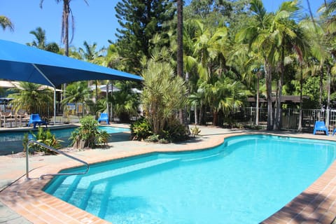 2 outdoor pools