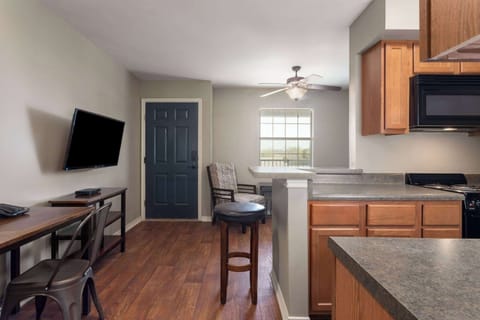 Suite, 1 Bedroom, Non Smoking | 1 bedroom, desk, laptop workspace, iron/ironing board