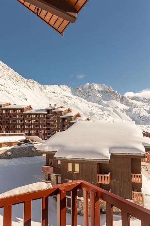 Basic Apartment, Ensuite, Mountain View (Appartement Vue Montagne) | Balcony