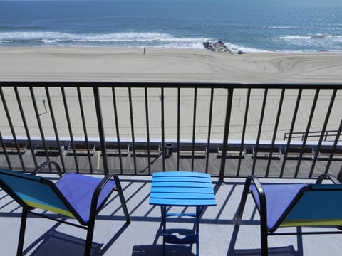 Beach & Boardwalk Front