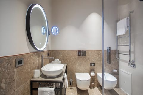 Free toiletries, slippers, bidet, towels