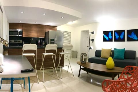 024c560e 5872 476a 8ba9 af8f479f319f