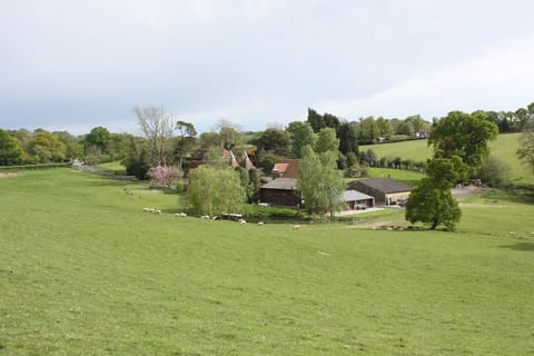 1 Weaver's Cottage is located at Frame Farm