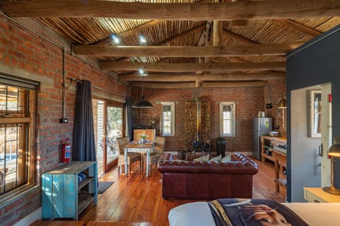 Farm Cottage - Southern Belle | Hypo-allergenic bedding, individually decorated, individually furnished