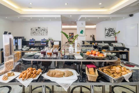 Daily buffet breakfast for a fee