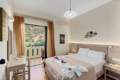 Apartment, 2 Bedrooms, Sea View | In-room safe, blackout drapes, soundproofing, free cribs/infant beds