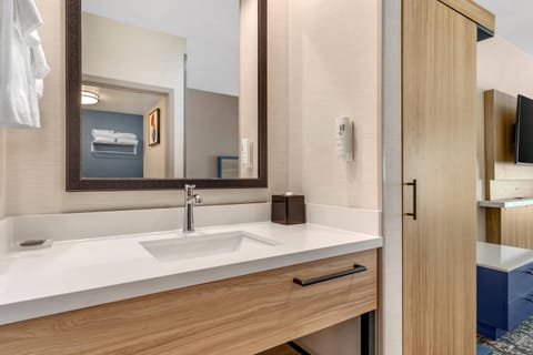 Standard Room, 2 Queen Beds, Non Smoking | Desk, blackout drapes, iron/ironing board, free WiFi