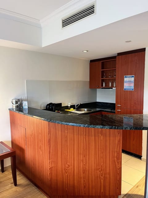 Studio, Balcony (Twin Beds) | Private kitchen