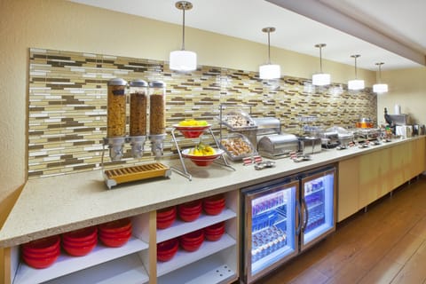 Free continental breakfast