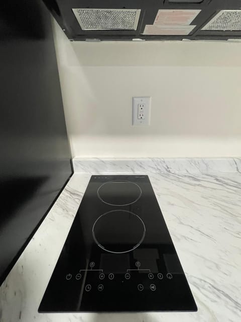 Standard Single Room | Egyptian cotton sheets, premium bedding, desk, free WiFi