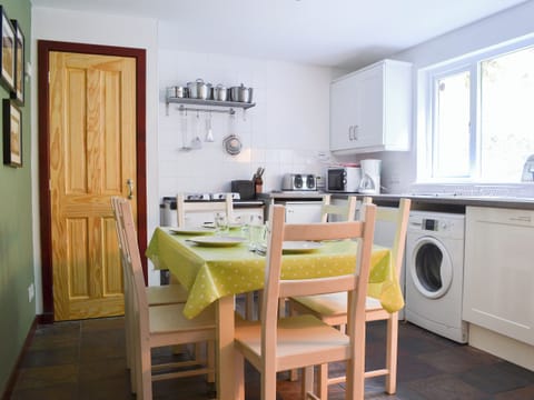 Kitchen/diner | The Old Smiddy, Poolewe, near Gairloch