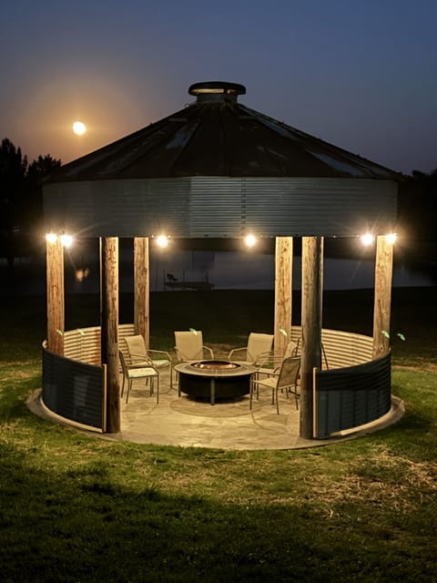 Grain Bin Gazebo w/Fire Pit