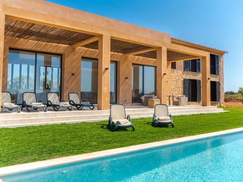 Water, Plant, Sky, Property, Azure, Window, Shade, Lighting, Architecture, Swimming Pool
