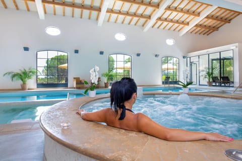 Couples treatment rooms, Turkish bath, body treatments, hydrotherapy