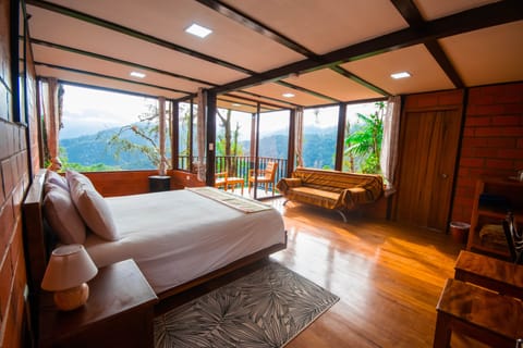 Superior Room, 1 Queen Bed | In-room safe, individually decorated, individually furnished, bed sheets