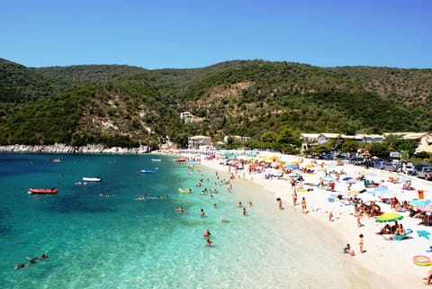 Private beach nearby, white sand, sun loungers, beach umbrellas