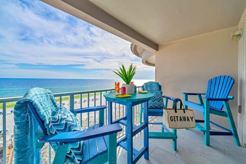 Island Princess 707 - Grouper Therapy Balcony!