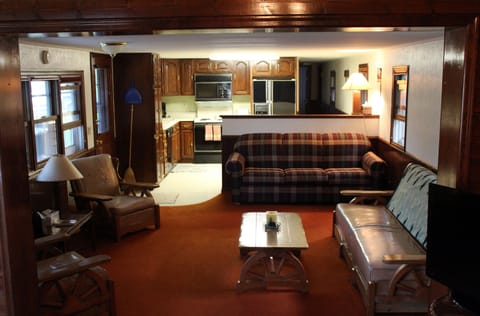 Kitchen and sitting area