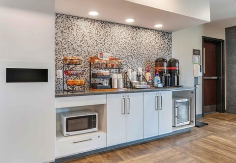 Free daily on-the-go breakfast