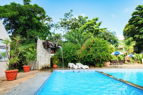 Outdoor pool, sun loungers