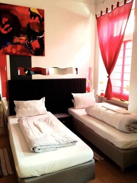 Apartment, 2 Bedrooms | Desk, free WiFi