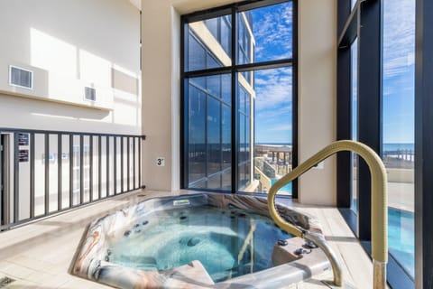 Indoor spa tub