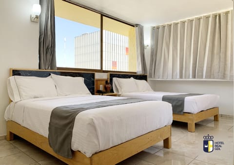 Standard Quadruple Room | Free WiFi, bed sheets