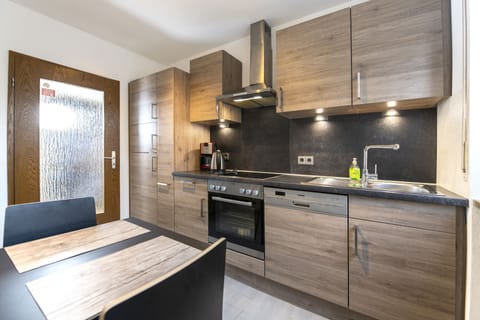 Apartment | Private kitchen | Fridge, microwave, oven, stovetop