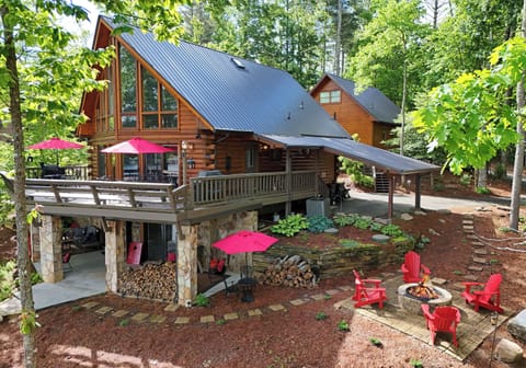 Welcome to Oddrock Cabin. 