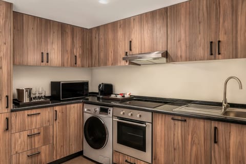 Mini-fridge, coffee/tea maker