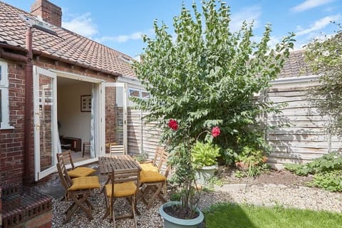 Princes Road, Saltburn-by-the-Sea - Host & Stay