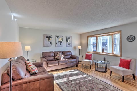 Rapid City Vacation Rental | 3BR | 1BA | 1,000 Sq Ft | Steps Required