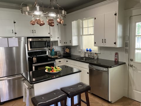 Laundry room and then courtyard are thru the kitchen door.