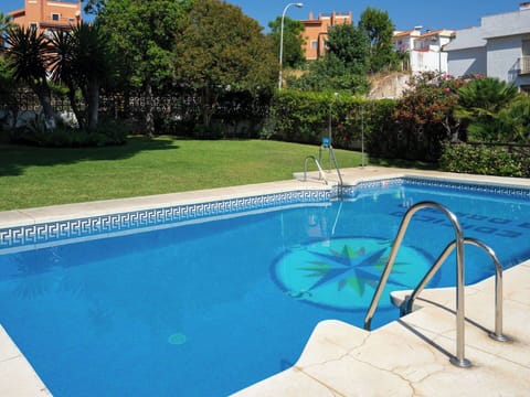 Swimming Pool, Property, Leisure, Real Estate, House, Grass, Building, Tree, Apartment, Vacation