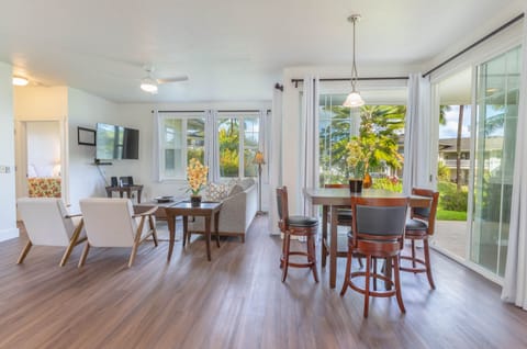 Living / Dining Area