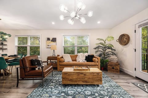 Brand new build, Beautiful, modern, trendy, luxurious.