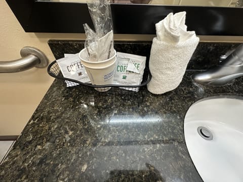 Room, 2 Double Beds, Accessible, Non Smoking | Bathroom | Combined shower/tub, free toiletries, hair dryer, towels