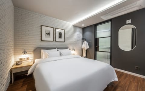 Premium bedding, down comforters, individually decorated