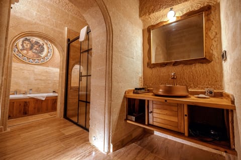 Junior Suite | Bathroom | Designer toiletries, hair dryer, bathrobes, slippers