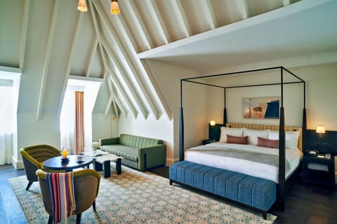 Grand Suite | Hypo-allergenic bedding, in-room safe, blackout drapes, soundproofing