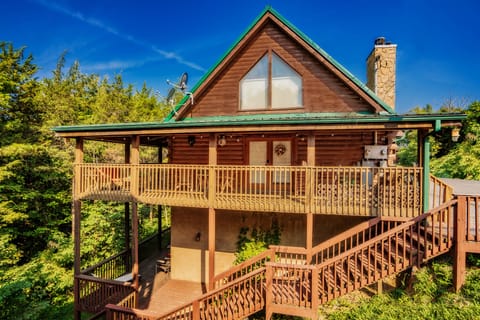 The Lazy Bear Hideaway