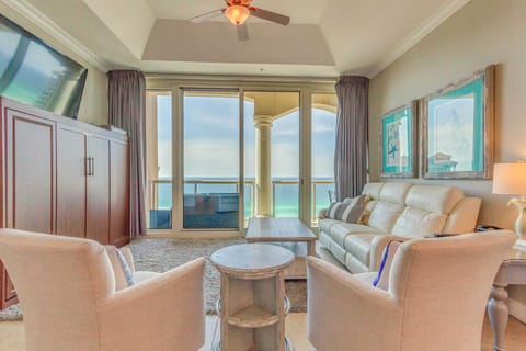 Pensacola Beach Vacation Rental | 2BR | 2.5BA | Step-Free Access | 1,333 Sq Ft