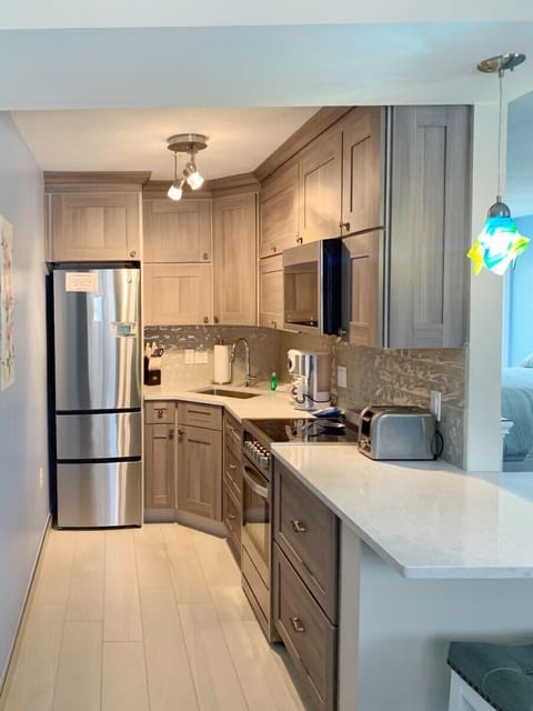 Brand New Fully Equipped Kitchen (1)